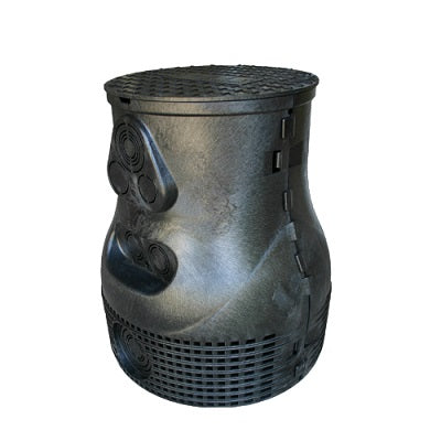 Pozo de agua libre con cascada y extensión del estanque Savio
