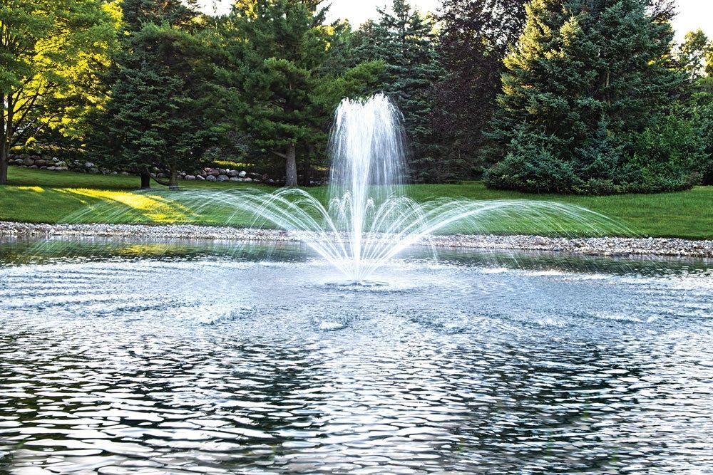Airmax EcoSeries 1/2 HP Floating Lake Fountain - Play It Koi