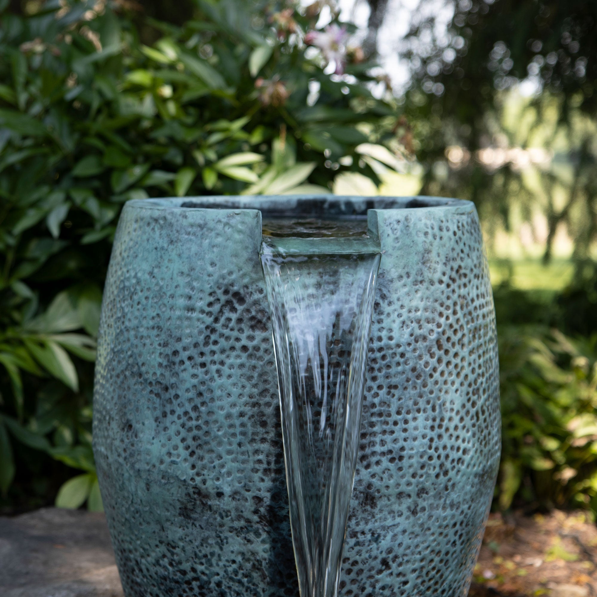 Atlantic Aura Vase Kit installed — three-vase display