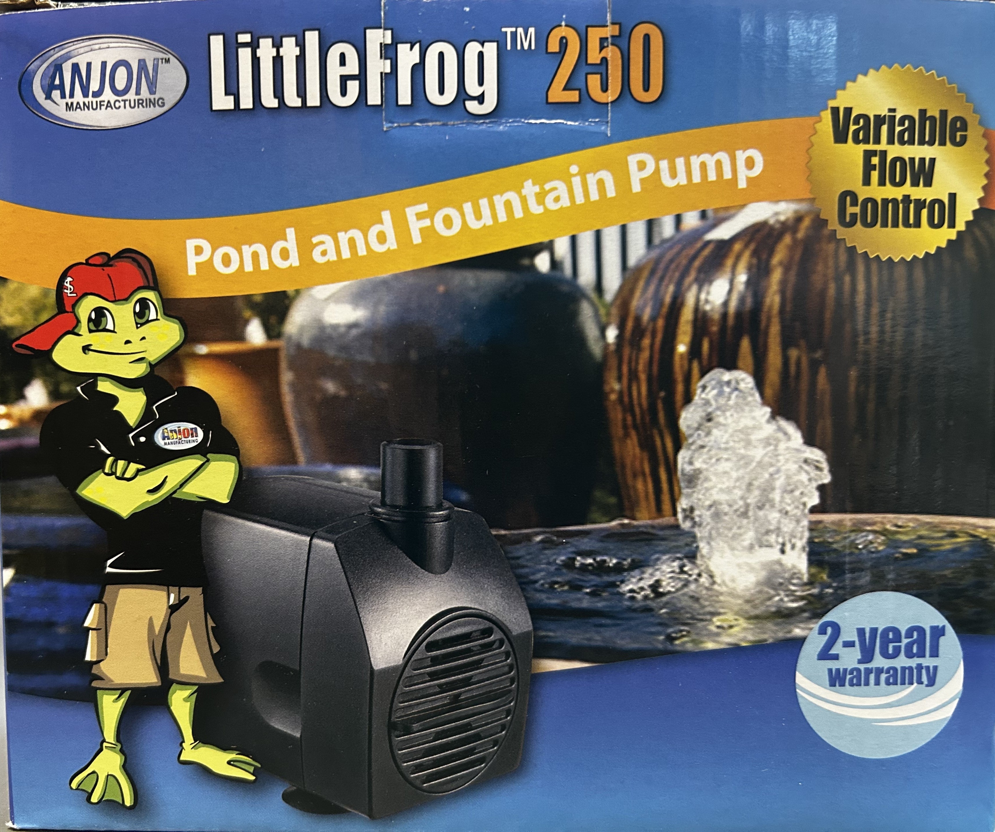 Estatuas y bombas para fuentes Little Frog de Anjon Manufacturing