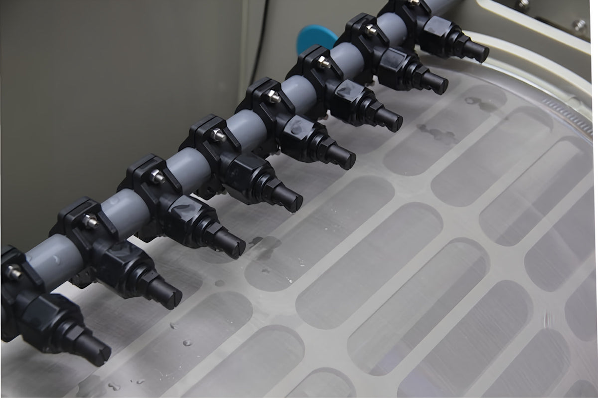 NishikigoiRDF self-cleaning spray bar